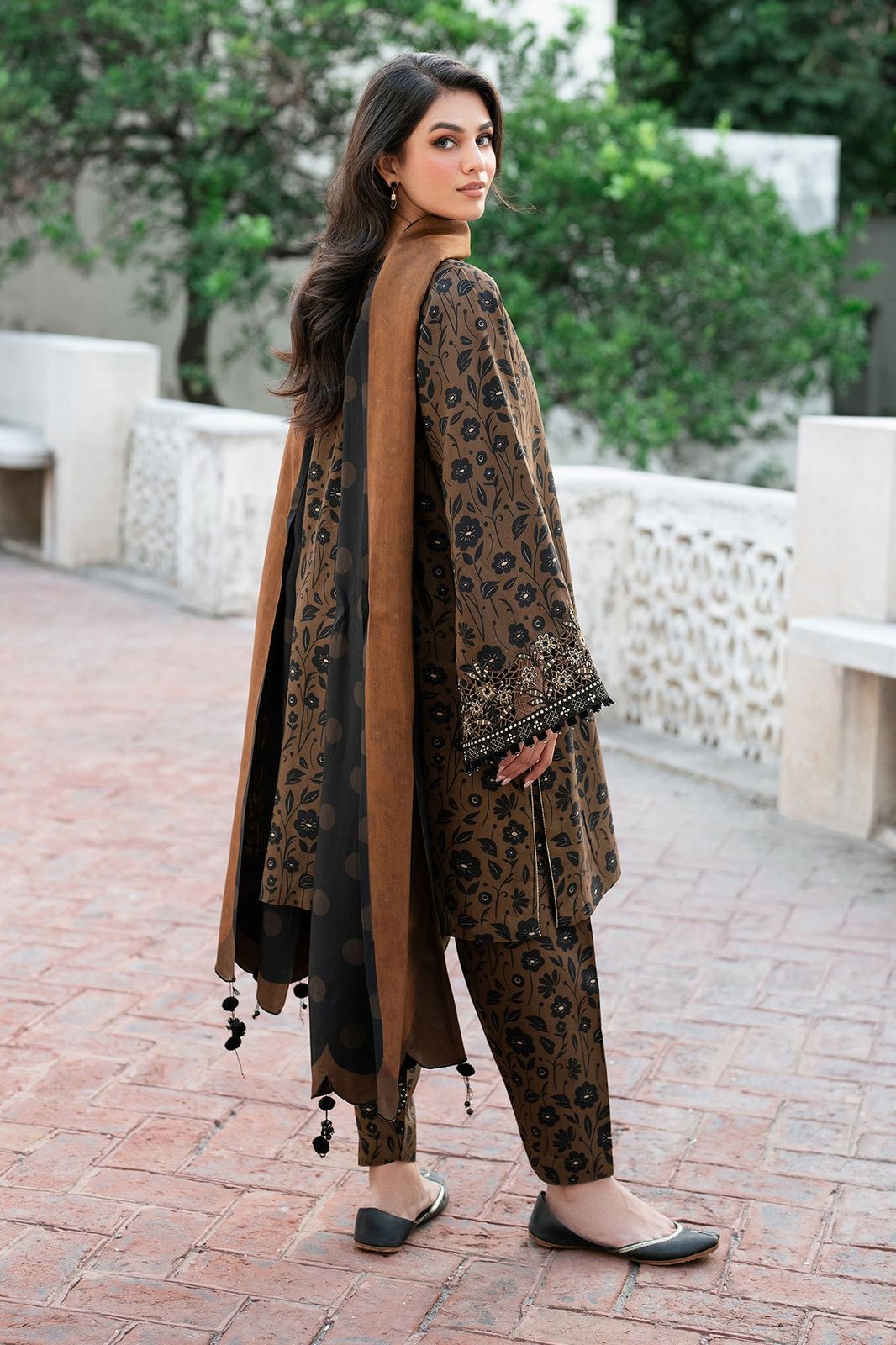 🌸 SUNDAR COLLECTION – SUMMER COLLECTION 2026 🌸  BAROQUE Inspired – Unstitched Replica Suit Elegant 3PC Lawn Suit with Silk Dupatta