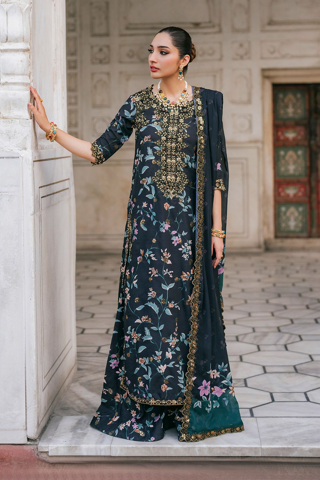 iznik MOST DEMANDING EDITION  03PCS UNSTITCHED SUIT