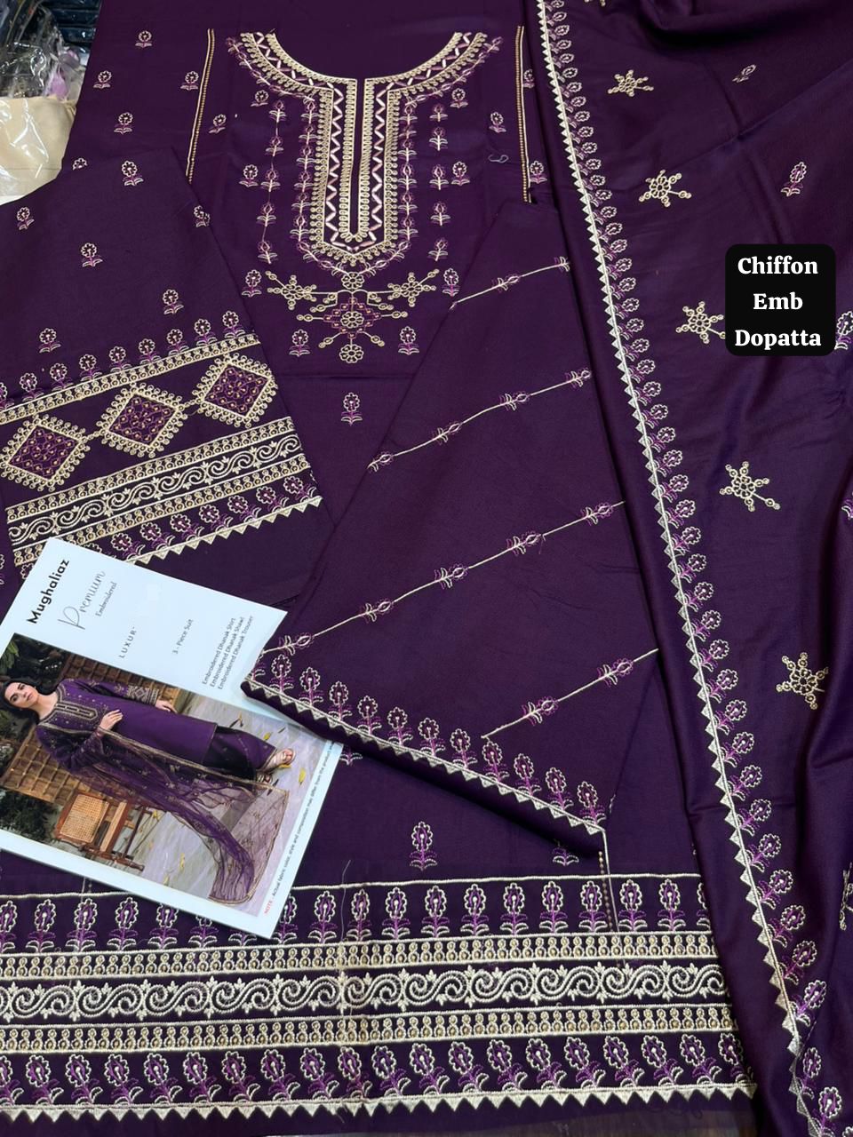 🌸 SUNDAR COLLECTION – LAWN SUMMER COLLECTION 2026 🌸  MUGLIAZ HIT CODE – PREMIUM 3PC SUIT Brand Code: 3392